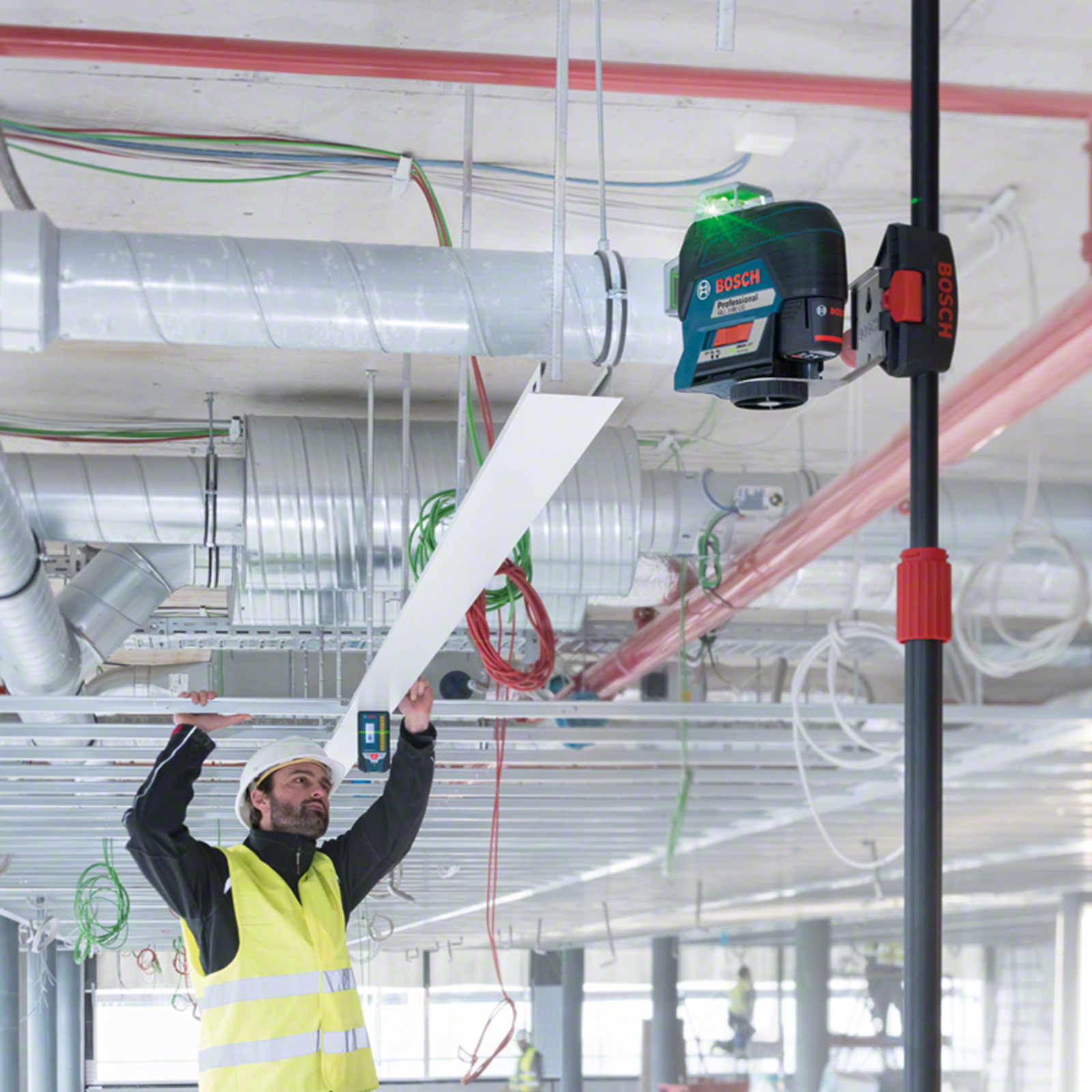 Bosch 12V Professional 30m 3x360° Green Beam Line Laser IP54 1/4", 5/8" Tripod thread 6 Bosch 12V Professional 30m 3x360° Green Beam Line Laser IP54 1/4", 5/8" Tripod thread