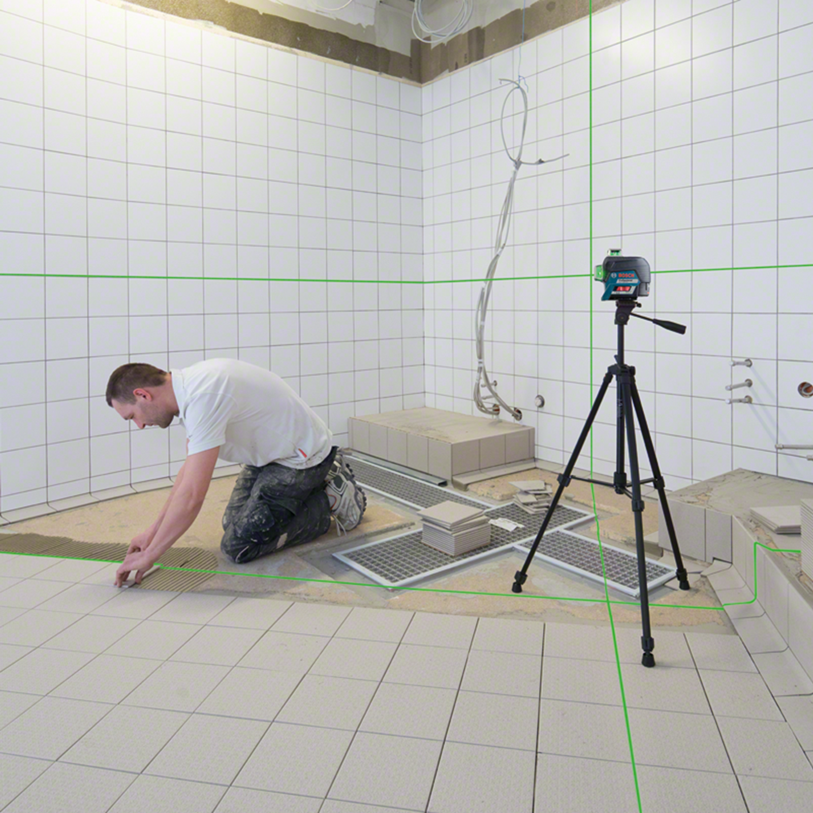 Bosch 12V Professional 30m 3x360° Green Beam Line Laser IP54 1/4", 5/8" Tripod thread 7 Bosch 12V Professional 30m 3x360° Green Beam Line Laser IP54 1/4", 5/8" Tripod thread