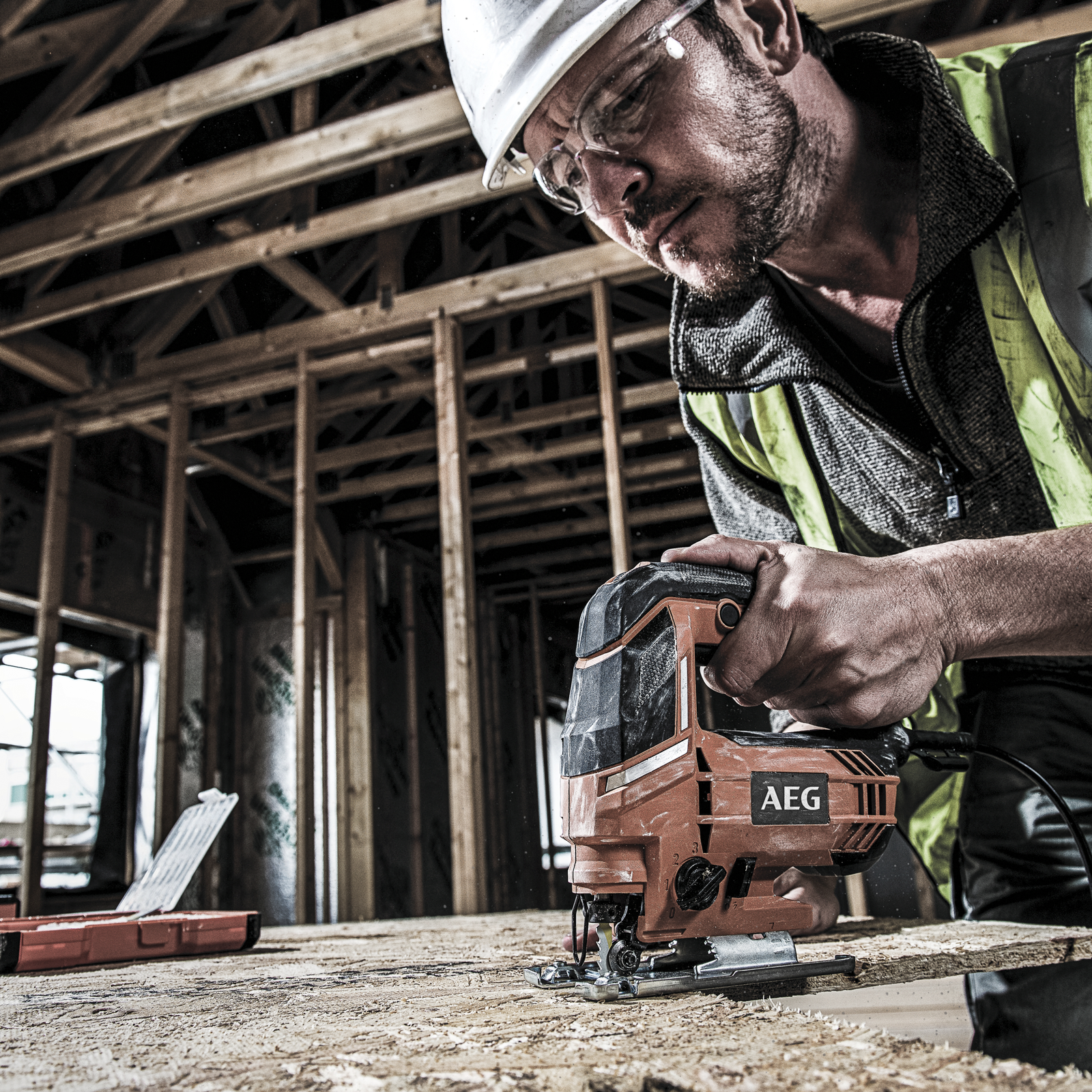 AEG 700W Variable Speed Jigsaw