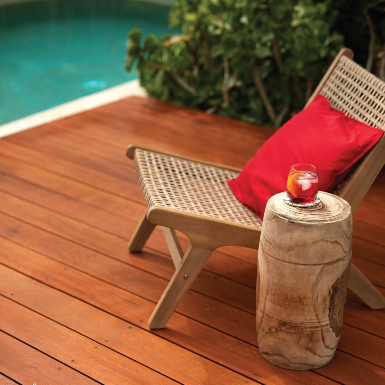 Feast Watson 1L Wet Look Decking Oil