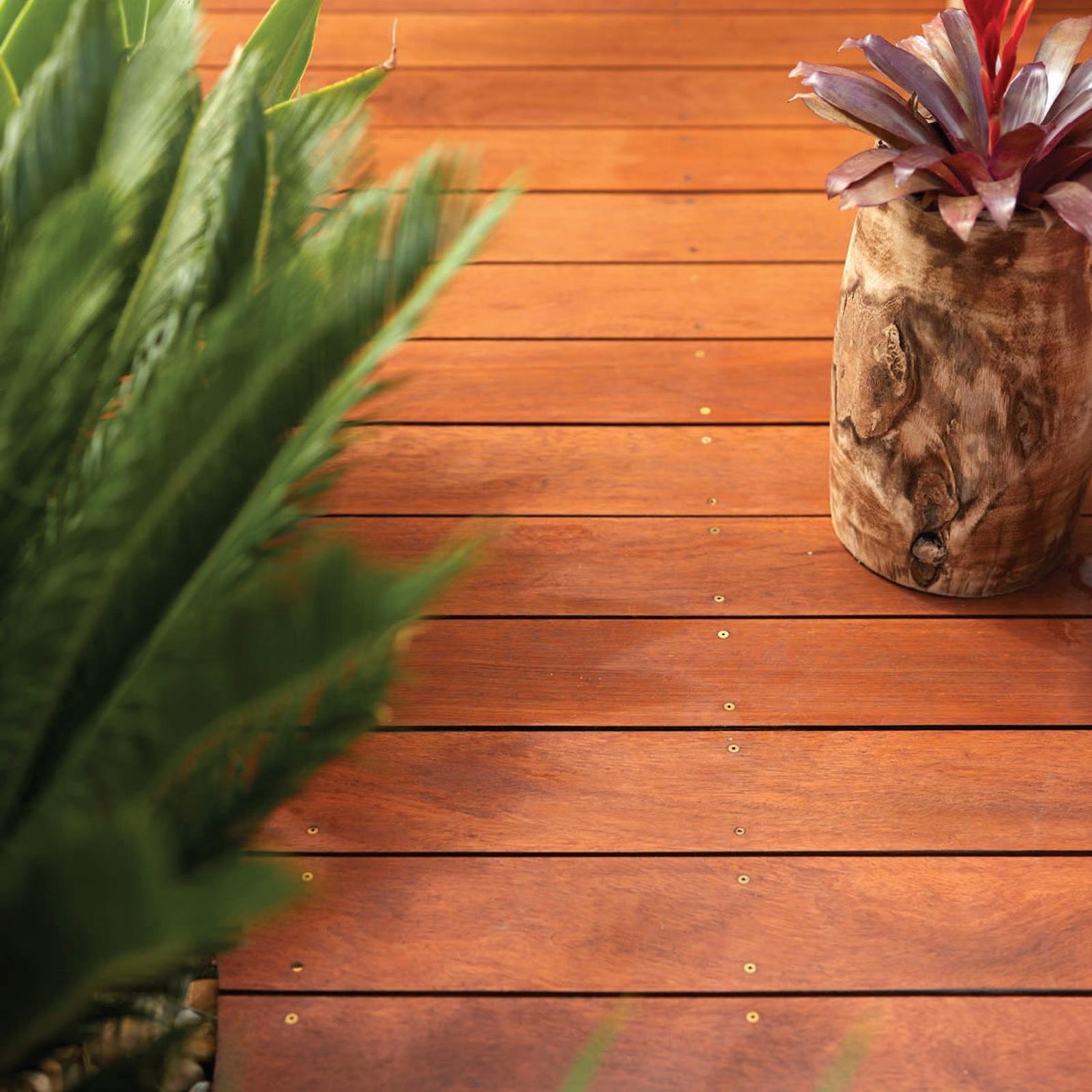 Feast Watson 1L Wet Look Decking Oil