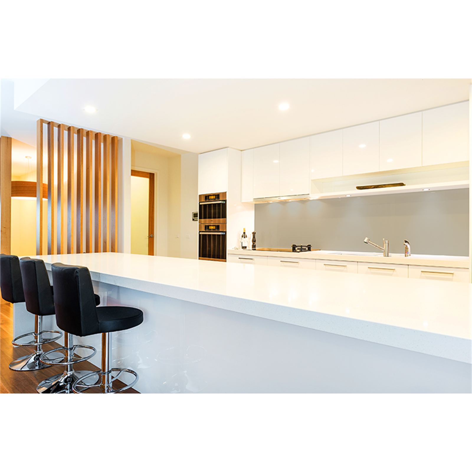 Bellessi 200 x 600 x 6mm Glass Filler Panel - Coffee