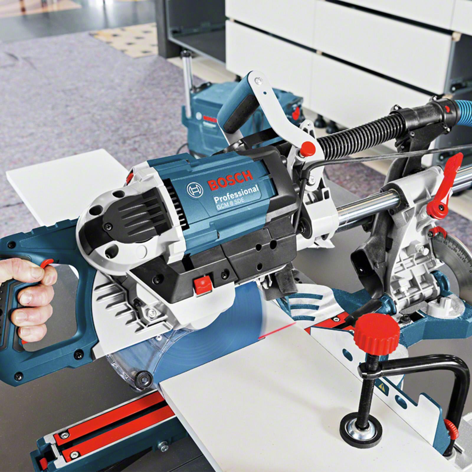 Bosch Professional 1600W 216mm Sliding Compound Mitre Saw 4 Bosch Professional 1600W 216mm Sliding Compound Mitre Saw