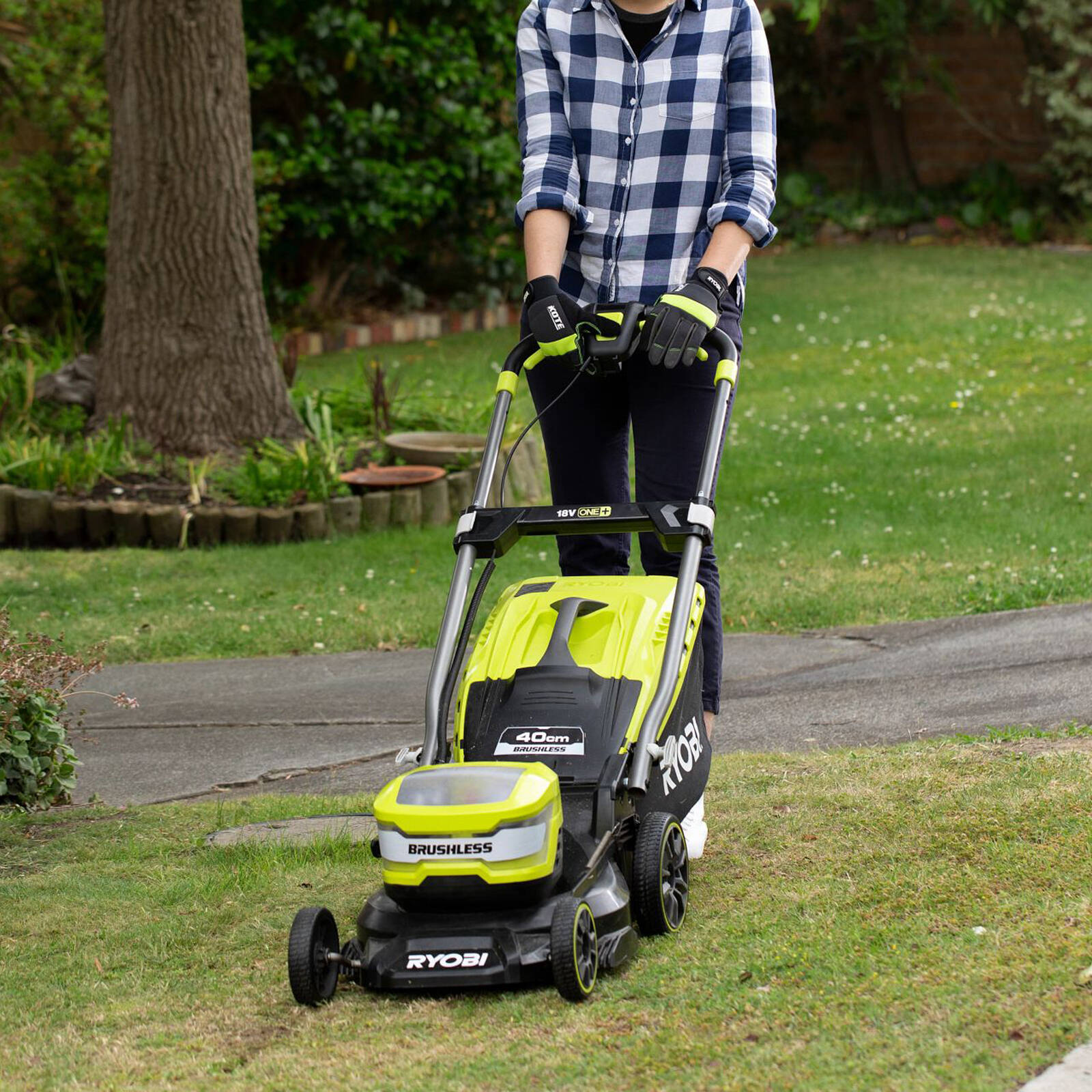 Ryobi 18V ONE+ HP 40cm Lawn Mower 6.0Ah Kit RLM1840BLX6 3 Ryobi 18V ONE+ HP 40cm Lawn Mower 6.0Ah Kit RLM1840BLX6