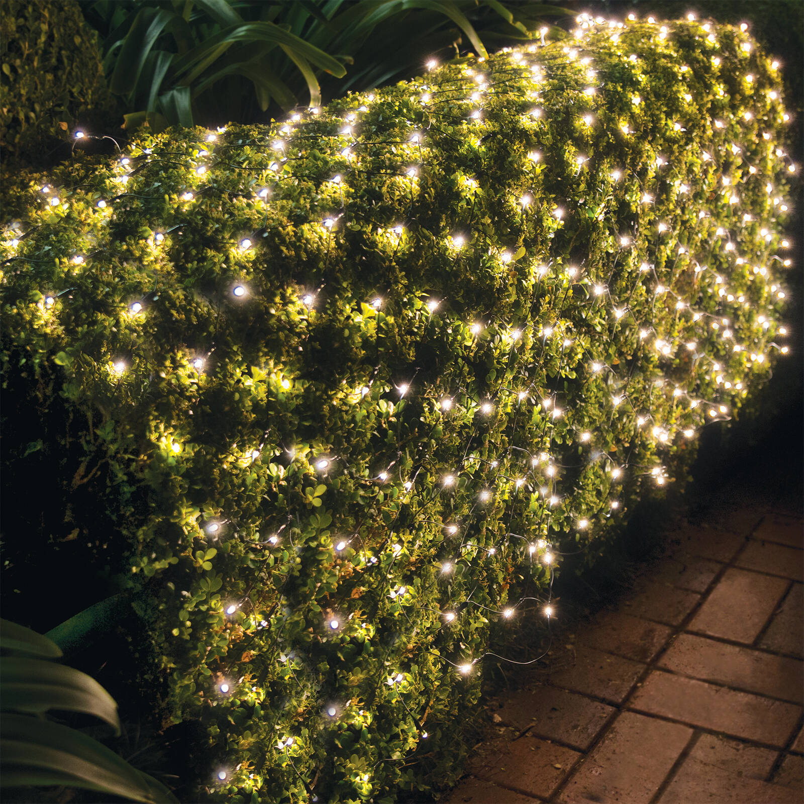 Lytworx 1.5 x 4.5m Warm White Solar Net Light
