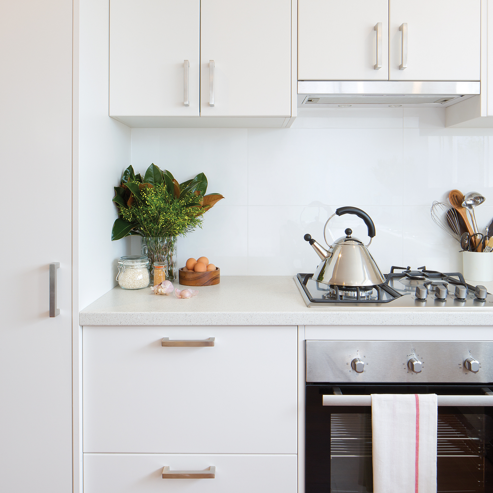 Kaboodle 600mm Antique White Modern 2 Drawer Panels