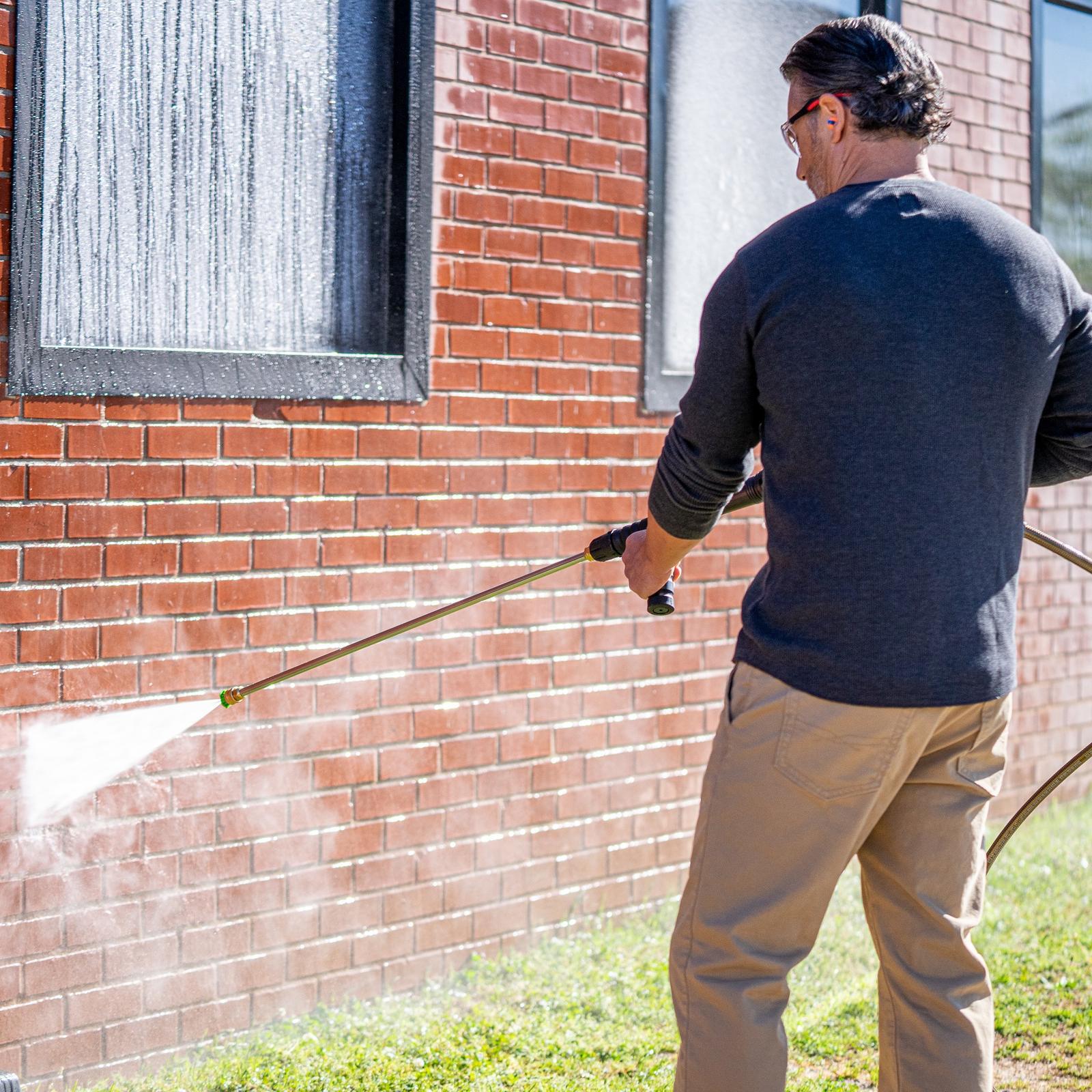 DeWALT 15.2m Pressure Washer Morflex Braided Steel Hose 3 DeWALT 15.2m Pressure Washer Morflex Braided Steel Hose