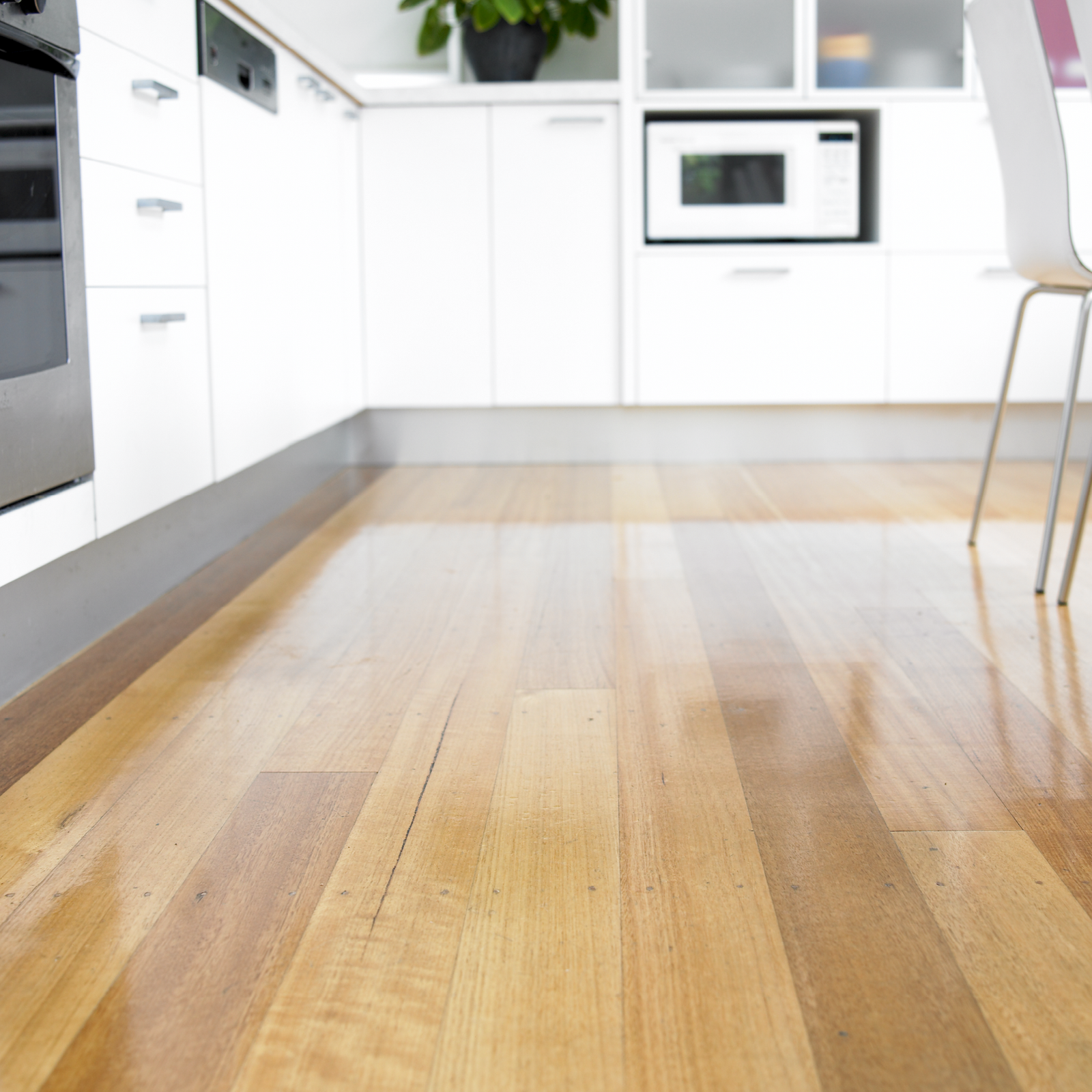 Cabot's 4L Gloss Cabothane Clear CFP Floor Polyurethane 4 Cabot's 4L Gloss Cabothane Clear CFP Floor Polyurethane