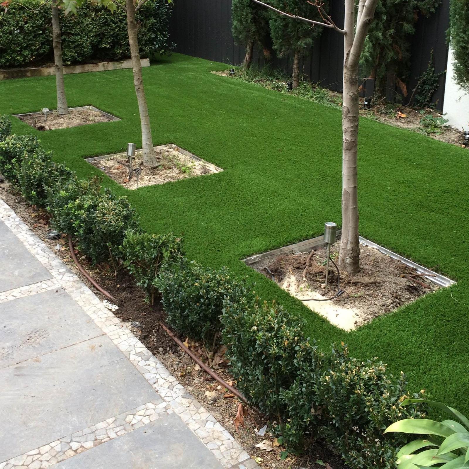 Tuff Edge 2m Olive Powder Coated Aluminium Garden Edge - 6 Pack 4 Tuff Edge 2m Olive Powder Coated Aluminium Garden Edge - 6 Pack