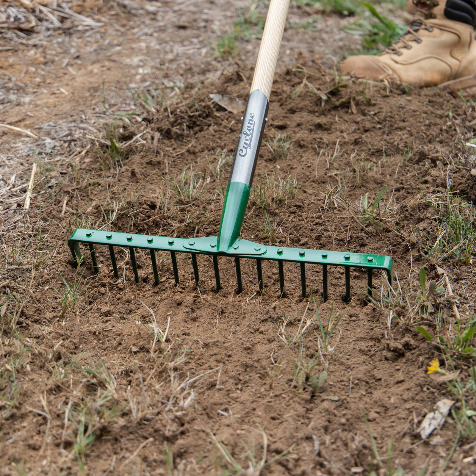 Cyclone 16T Nail Rake with Timber Handle