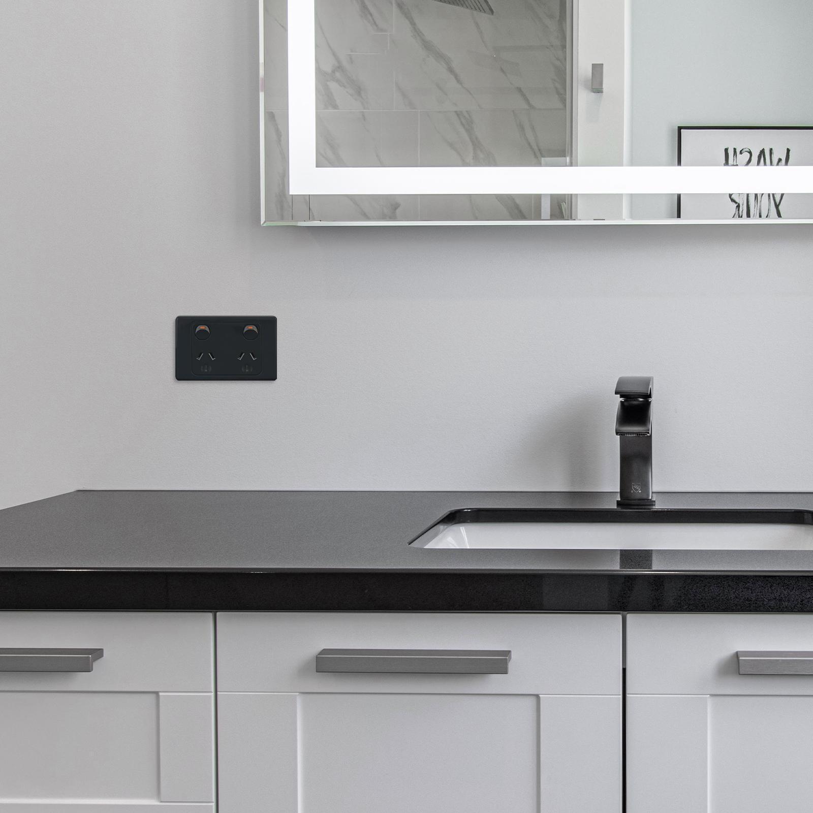 DETA Black Double Power Point - Black