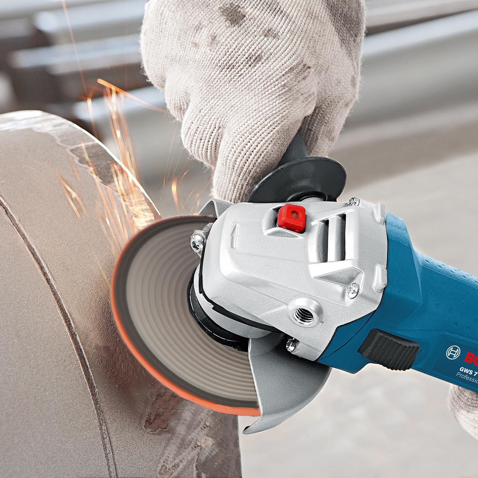 Bosch Professional 720W 125mm Corded Angle Grinder 0601388042 4 Bosch Professional 720W 125mm Corded Angle Grinder 0601388042