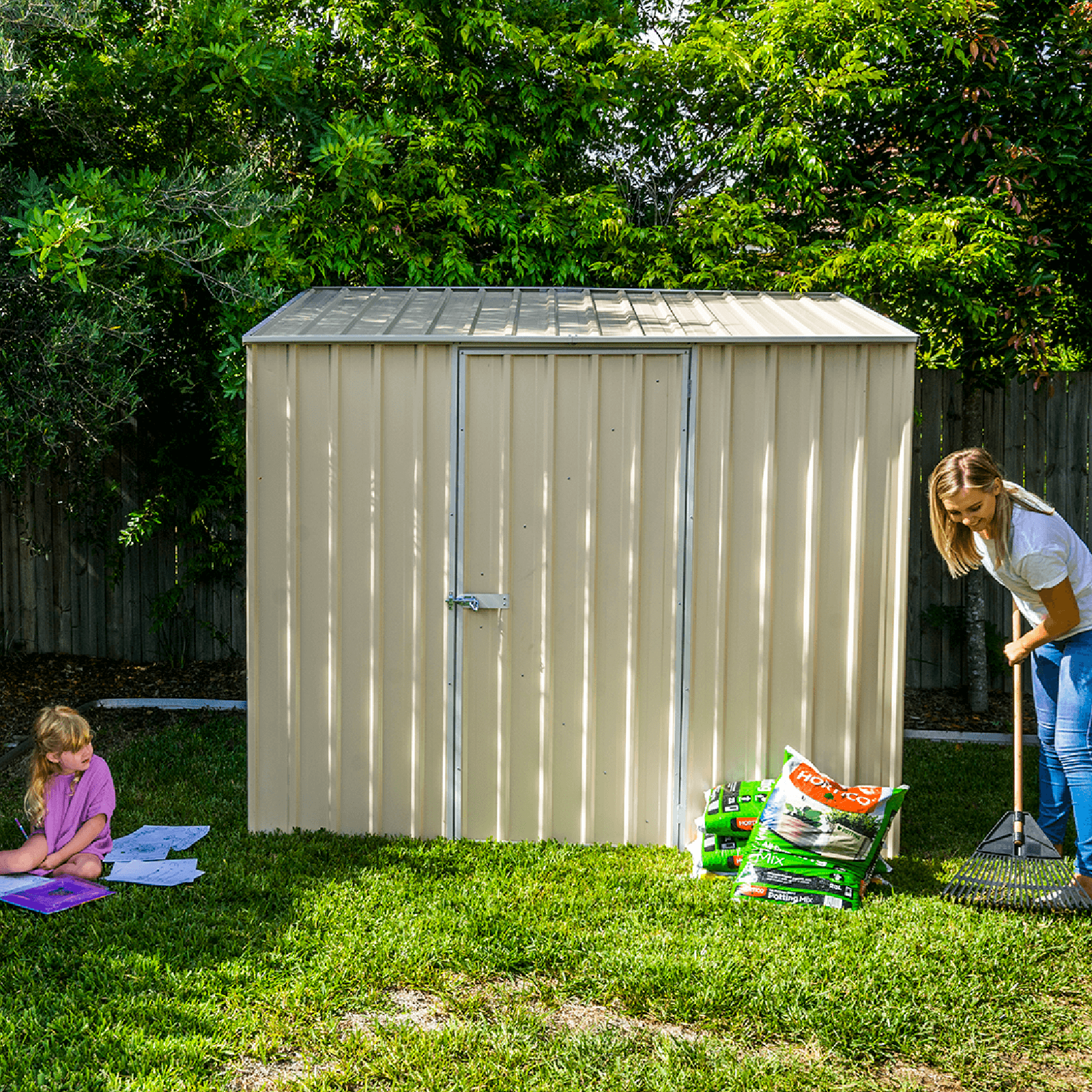 Absco Sheds 2.26 x 1.52 x 2.08m Space Saver Single Door Garden Shed - Classic Cream