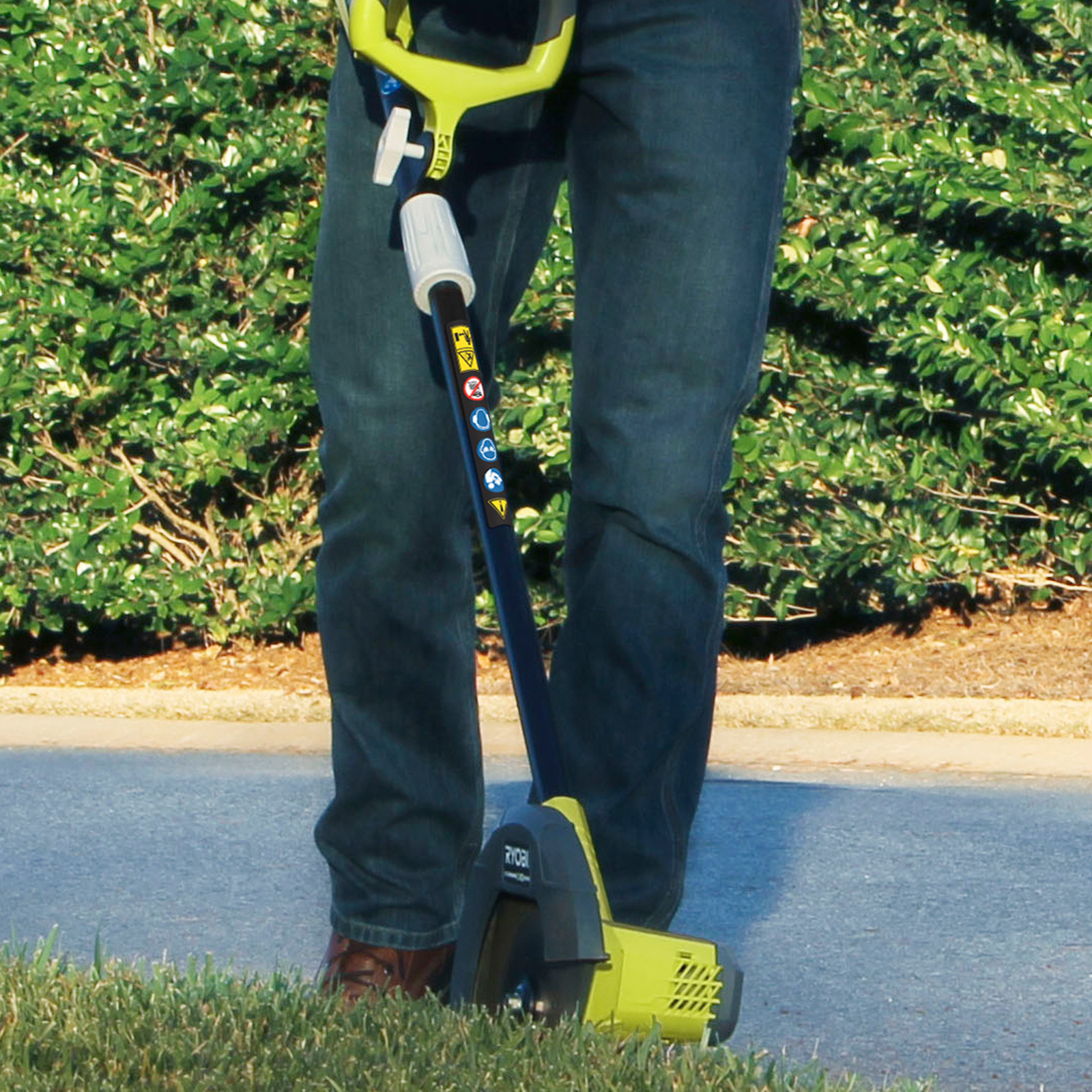 Ryobi 36V Cordless 220mm Edger RED3600 - Tool Only 3 Ryobi 36V Cordless 220mm Edger RED3600 - Tool Only