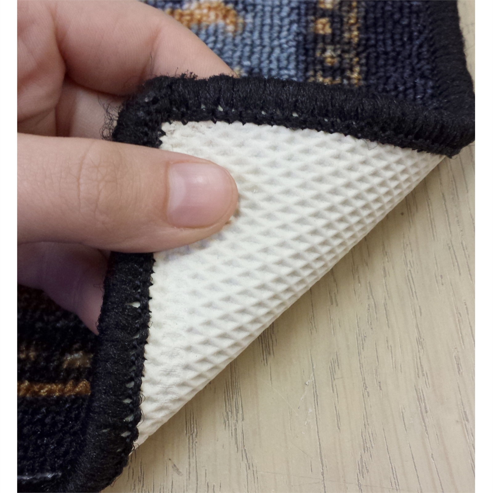 Ideal DIY 67 x 294cm Gold Leaf Red Loop Pile Carpet Runner