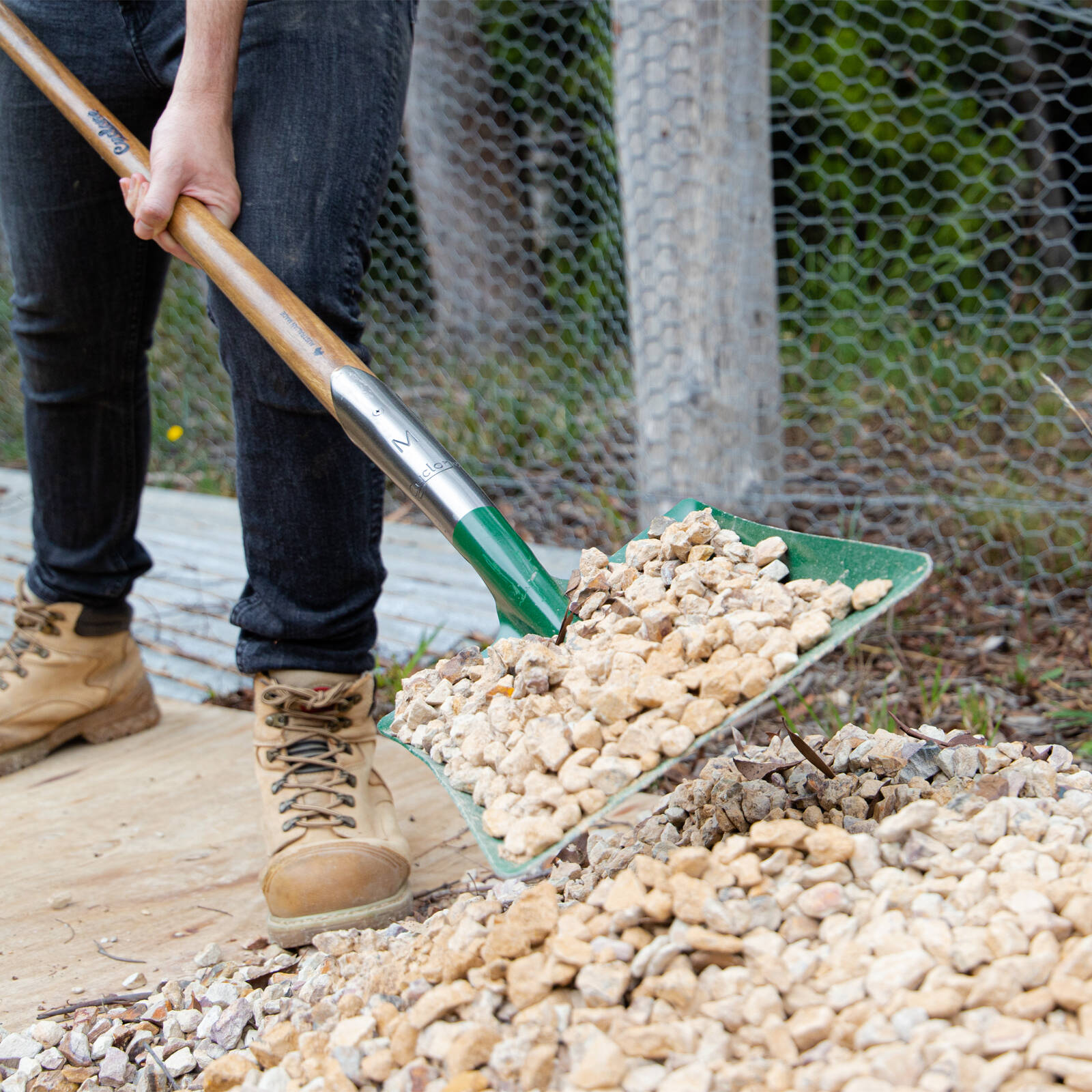 Cyclone Long Handle Square Mouth Shifting Shovel